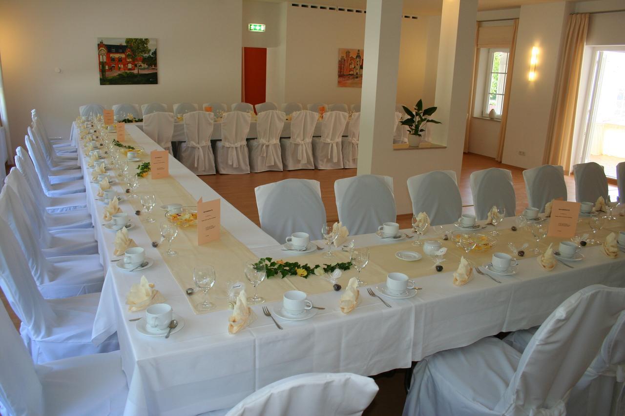 Hotel Am Meilenstein Dunkelforth Extérieur photo
