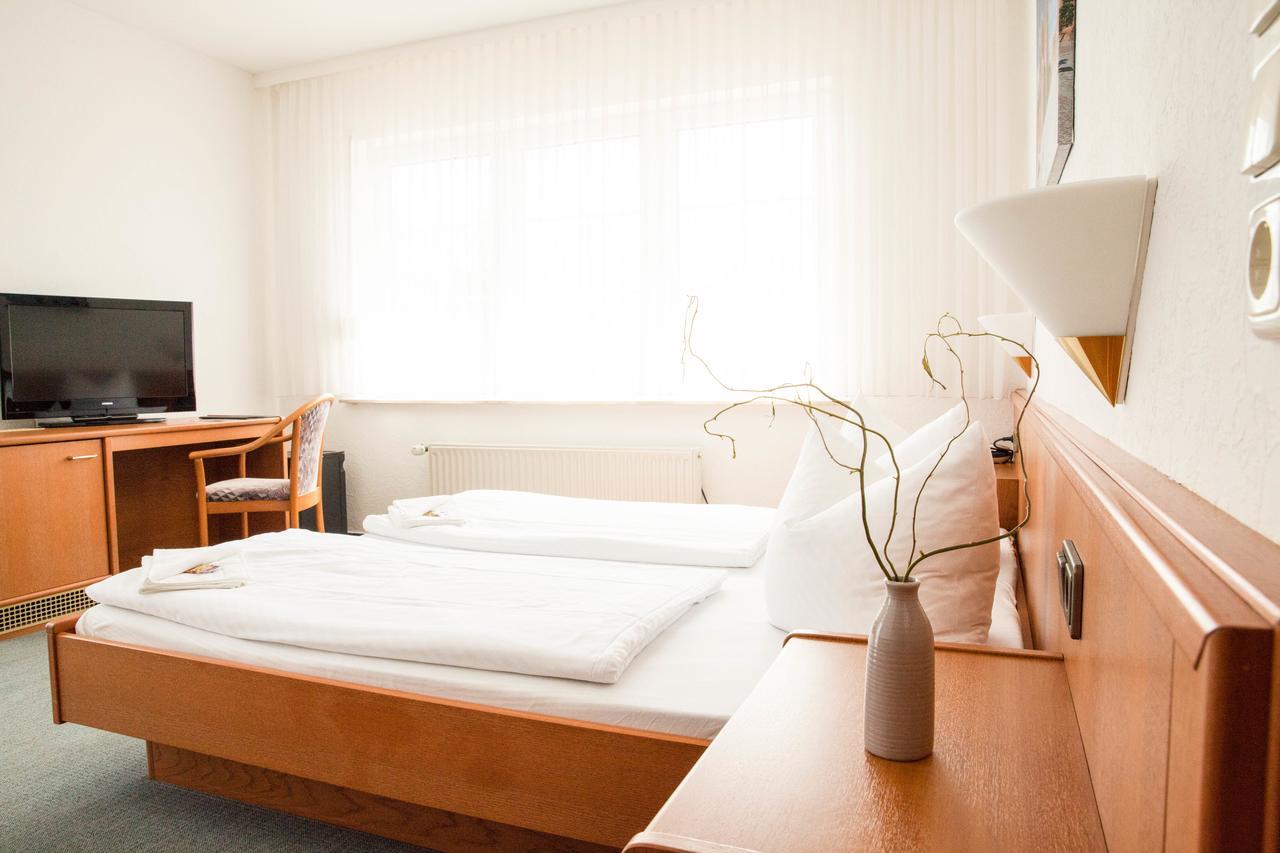 Hotel Am Meilenstein Dunkelforth Extérieur photo