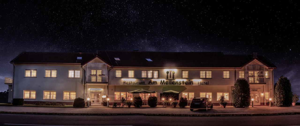 Hotel Am Meilenstein Dunkelforth Extérieur photo